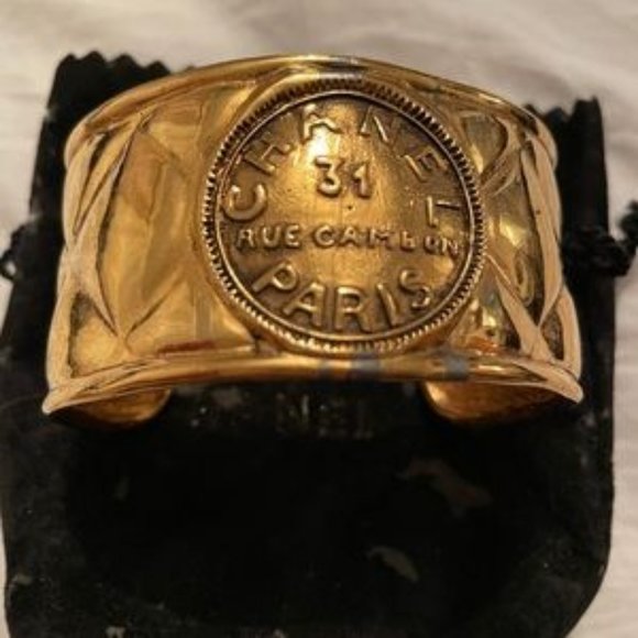 Chanel Vintage Bracelet - Picture 1 of 16